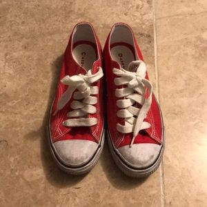 Airwalk sneaker size 6 in red color